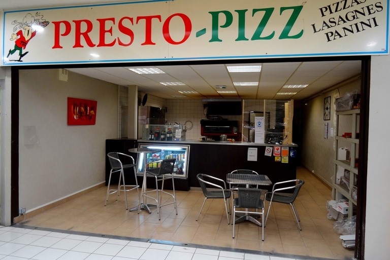 Presto-pizz: coté galerie Intermarché
